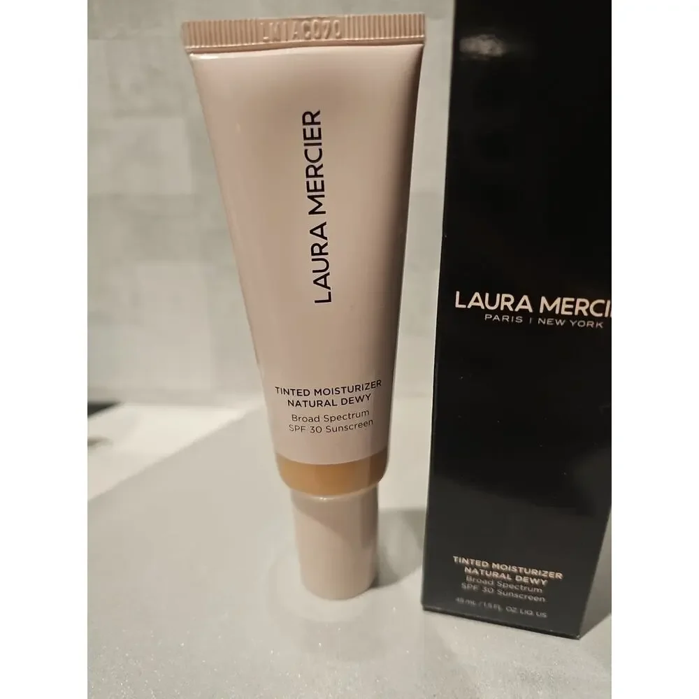 Laura Mercier Tinted Moisturizer Natural Dewy - 2W CITRINE -SPF 30 45ml